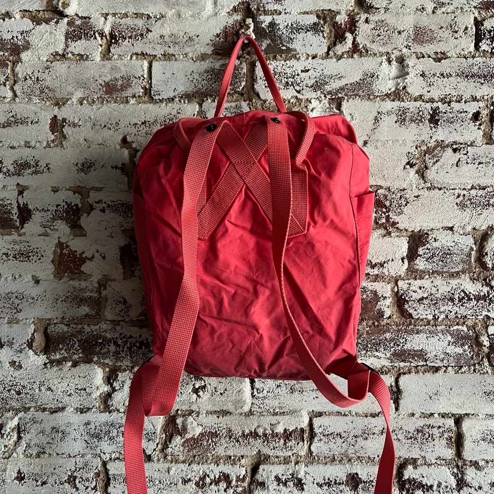 Fjallraven Kanken Backpack - Pink - Picture 2 of 7
